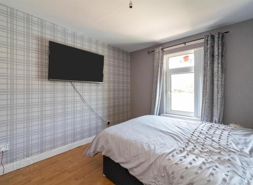 4 Valleyside Close, Belfast, BT12 7LH