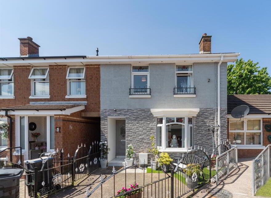 4 Valleyside Close, Belfast, BT12 7LH