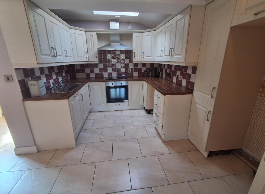 8 Creamery Park, Lisbellaw, BT94 5BU