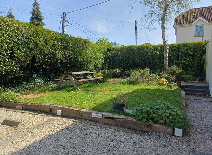 1 Woodview Mews, Glenalbyn Road, Stillorgan, A94CX58