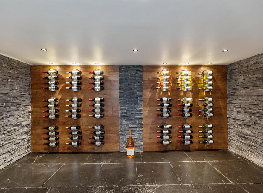 'Rudesheim', 98 Kings Road, Belfast, BT5 7BW