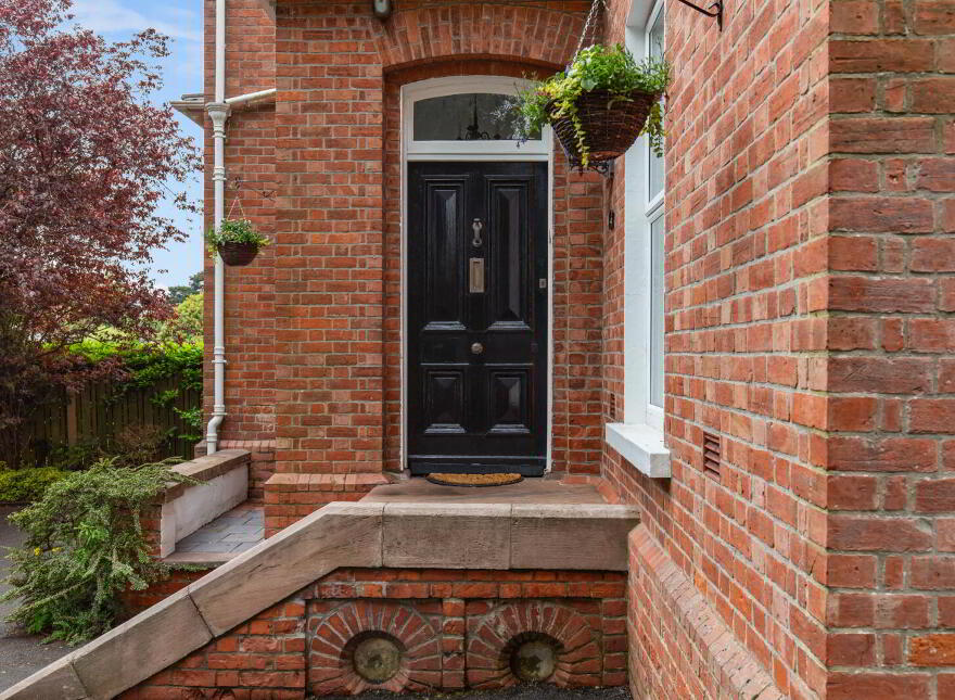 'Rudesheim', 98 Kings Road, Belfast, BT5 7BW
