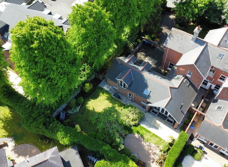 'Rudesheim', 98 Kings Road, Belfast, BT5 7BW