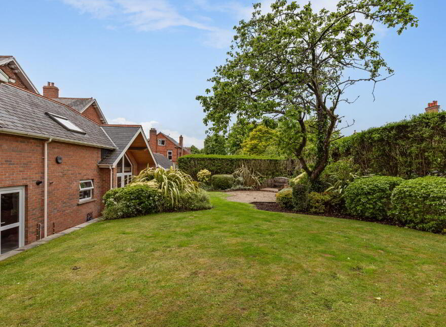 'Rudesheim', 98 Kings Road, Belfast, BT5 7BW