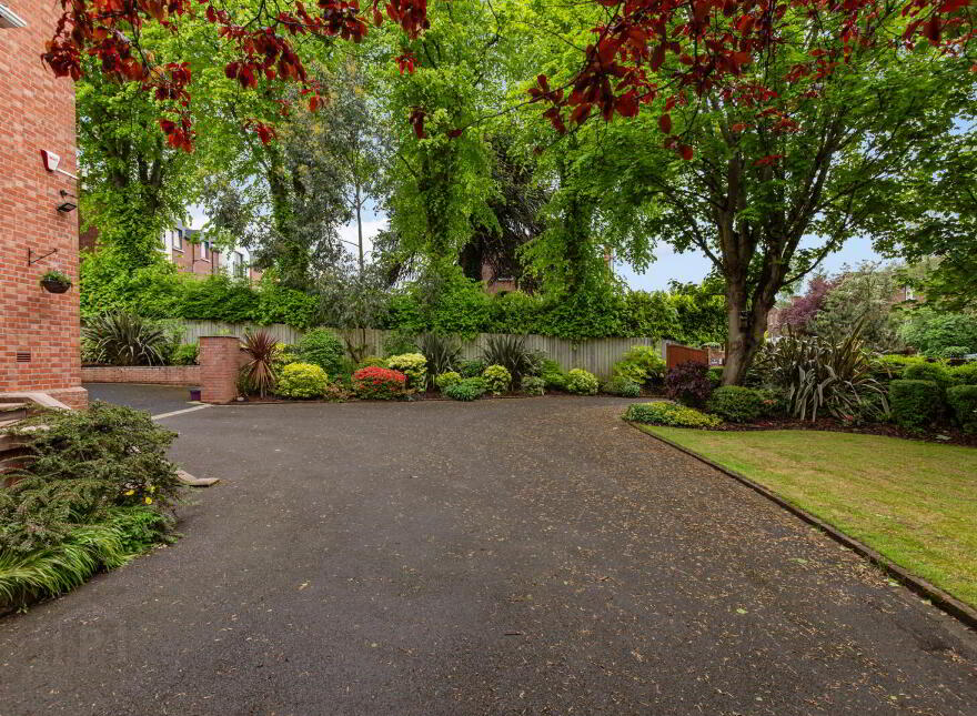 'Rudesheim', 98 Kings Road, Belfast, BT5 7BW