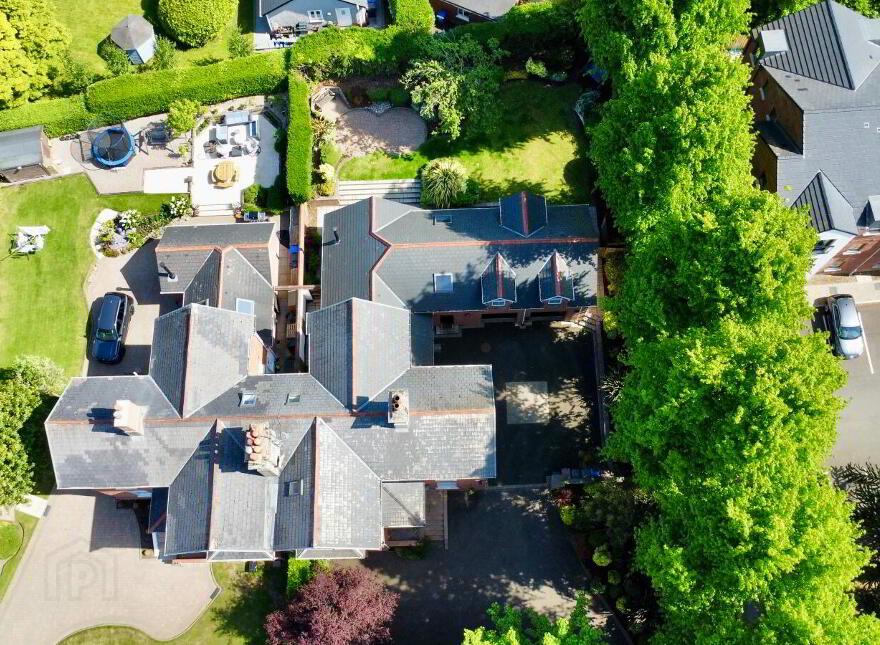 'Rudesheim', 98 Kings Road, Belfast, BT5 7BW