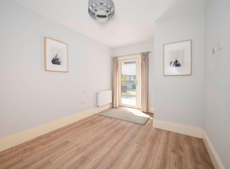 34a Wellington Park, Belfast, BT9 6DN