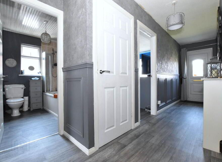 5 Erindee Park, Donaghadee, BT21 0LG
