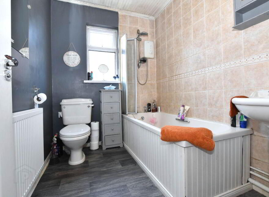5 Erindee Park, Donaghadee, BT21 0LG