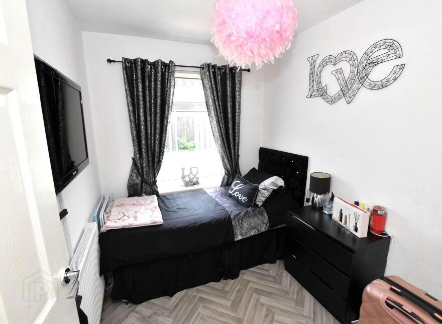 5 Erindee Park, Donaghadee, BT21 0LG