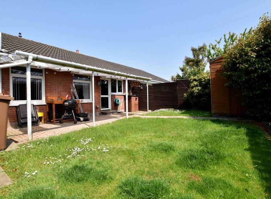 5 Erindee Park, Donaghadee, BT21 0LG