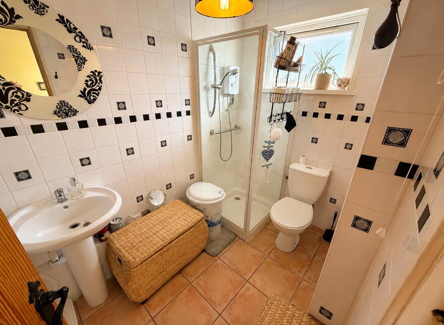 19 Cashel Hill Park, Cityside, L'Derry, BT48 8LS