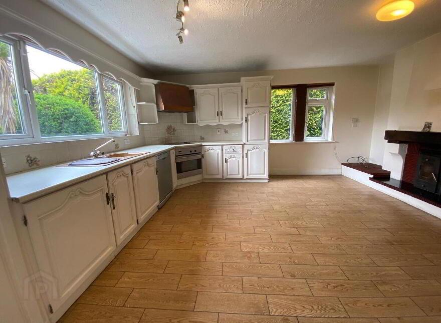 Tig Mhuire, Kilcully, T23XT96