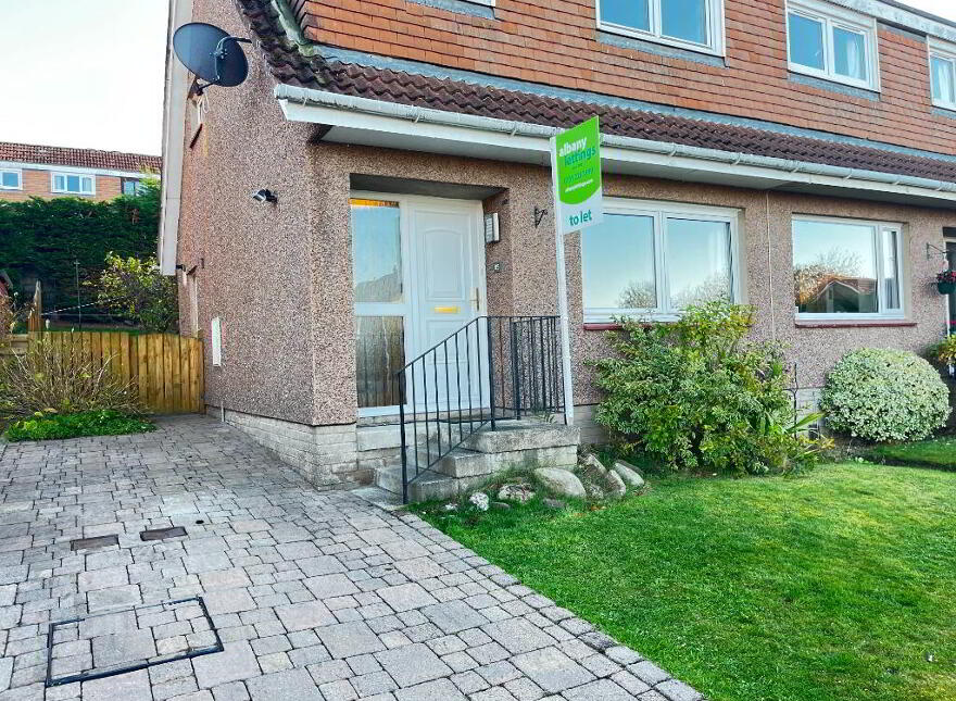 85 Curriehill Castle Drive, Balerno, EH14 5TB