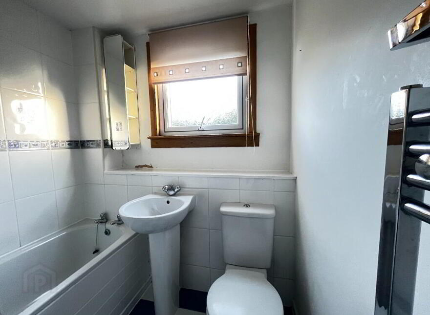 85 Curriehill Castle Drive, Balerno, EH14 5TB