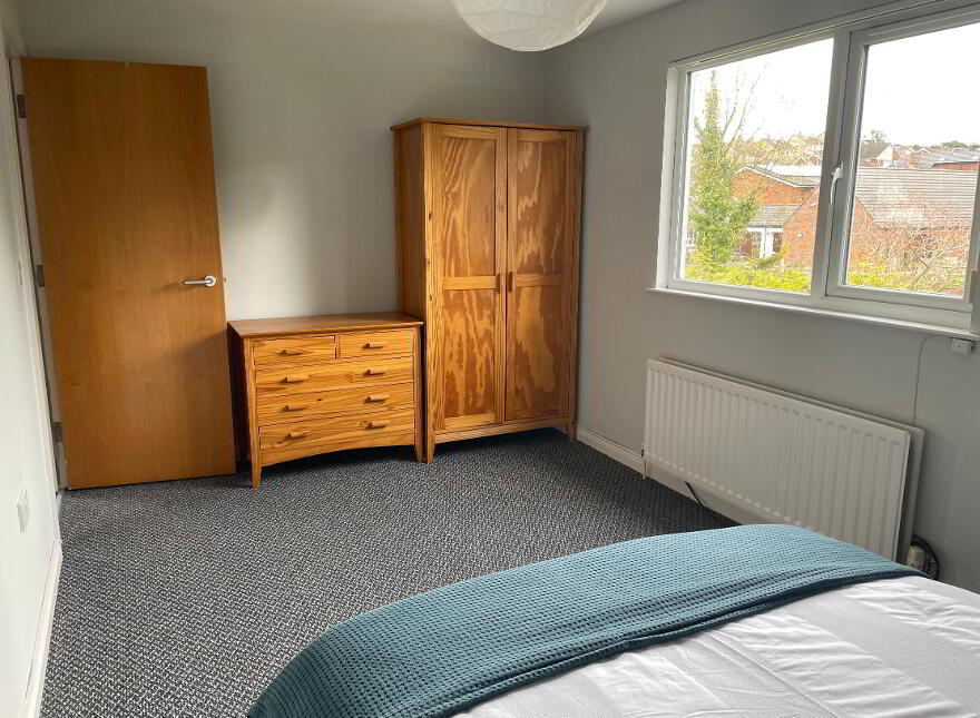 294A Saintfield Road, Wifi Included, Belfast, BT8 6PE