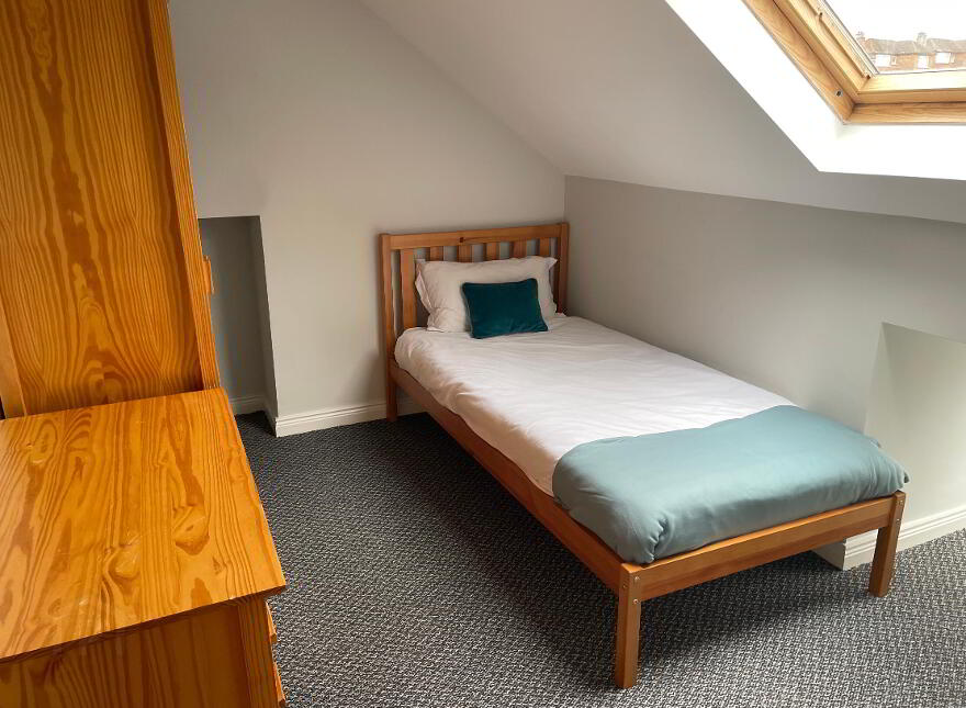294A Saintfield Road, Wifi Included, Belfast, BT8 6PE