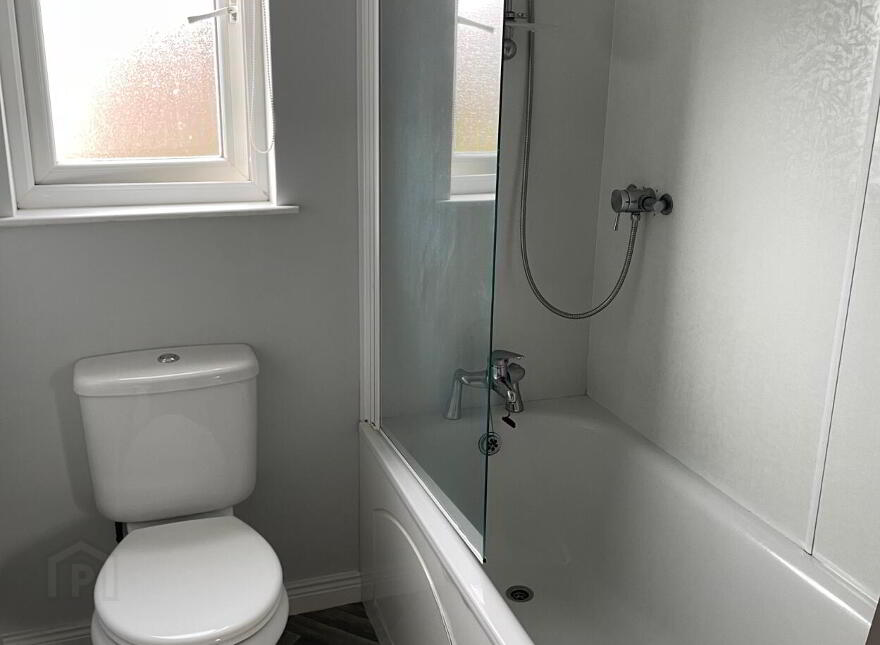 294A Saintfield Road, Wifi Included, Belfast, BT8 6PE