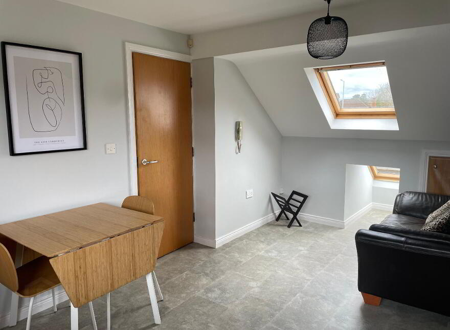 294A Saintfield Road, Wifi Included, Belfast, BT8 6PE