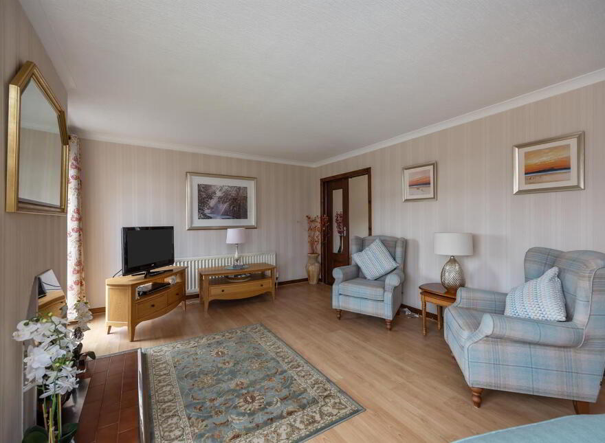 16 Glennor Crescent, Carryduff, Belfast, BT8 8HW
