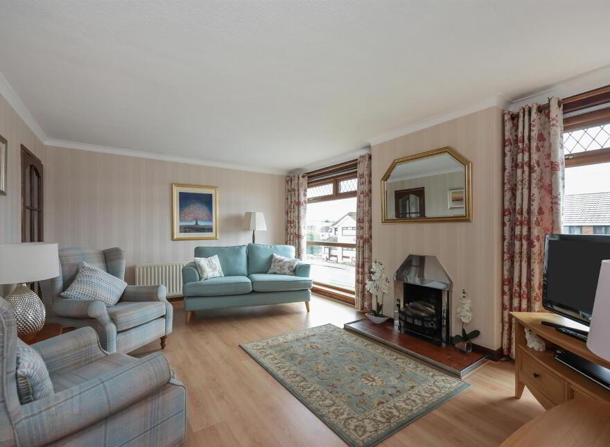 16 Glennor Crescent, Carryduff, Belfast, BT8 8HW