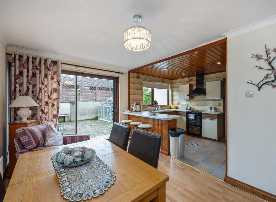 16 Glennor Crescent, Carryduff, Belfast, BT8 8HW