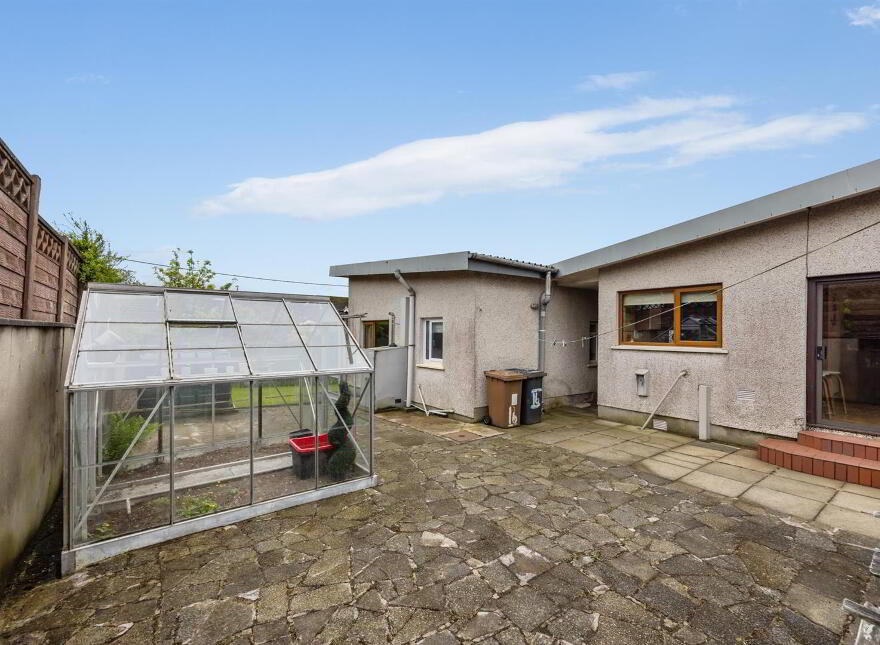 16 Glennor Crescent, Carryduff, Belfast, BT8 8HW