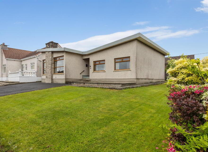 16 Glennor Crescent, Carryduff, Belfast, BT8 8HW