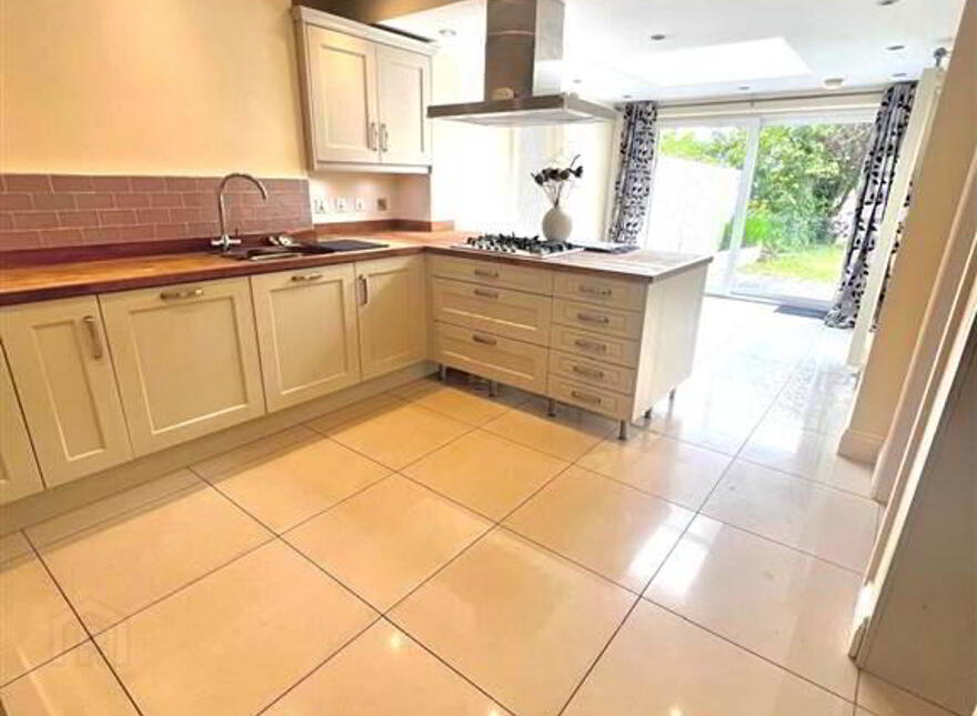12 Cricklewood Park, Stranmillis, Belfast, BT9 5GU