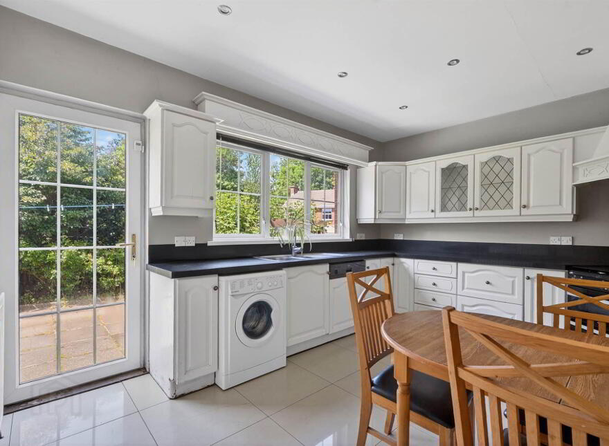 7 Richmond Court, Lisburn, BT27 4QU