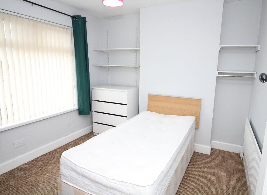 29 Sunnyhill Park, Dunmurry, Belfast, BT17 0PY