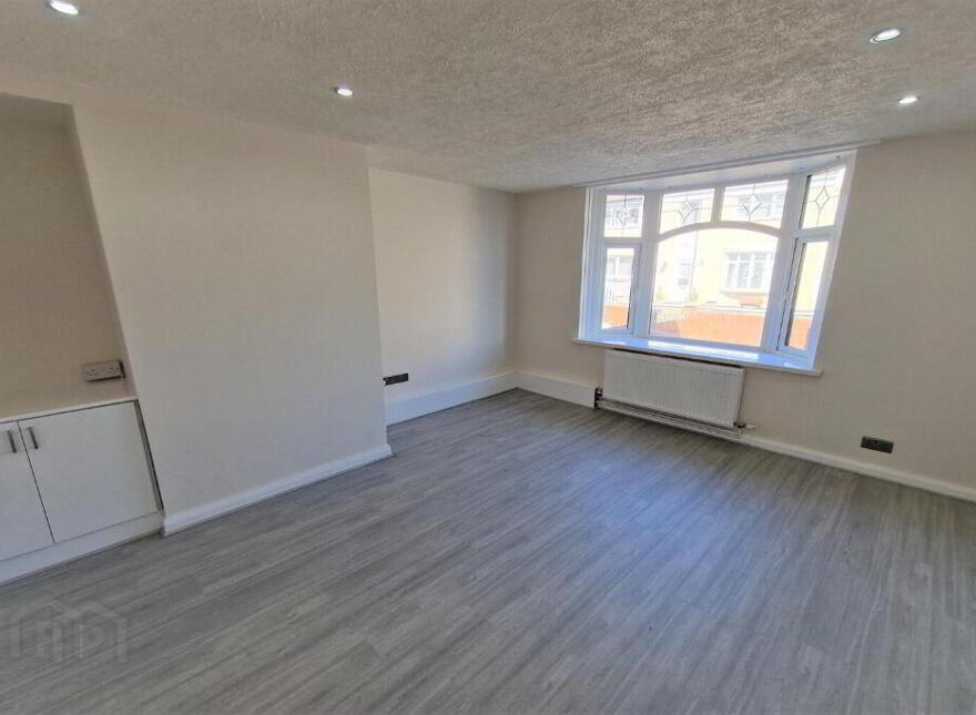 Shore Crescent, Belfast, BT15 4JS