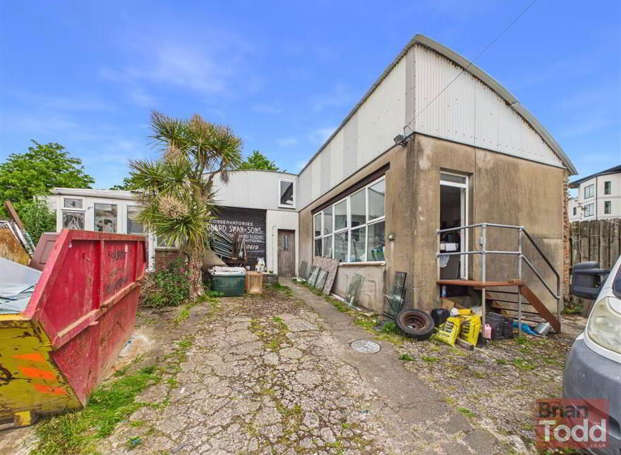 132 Main Street, Larne, BT40 1RG