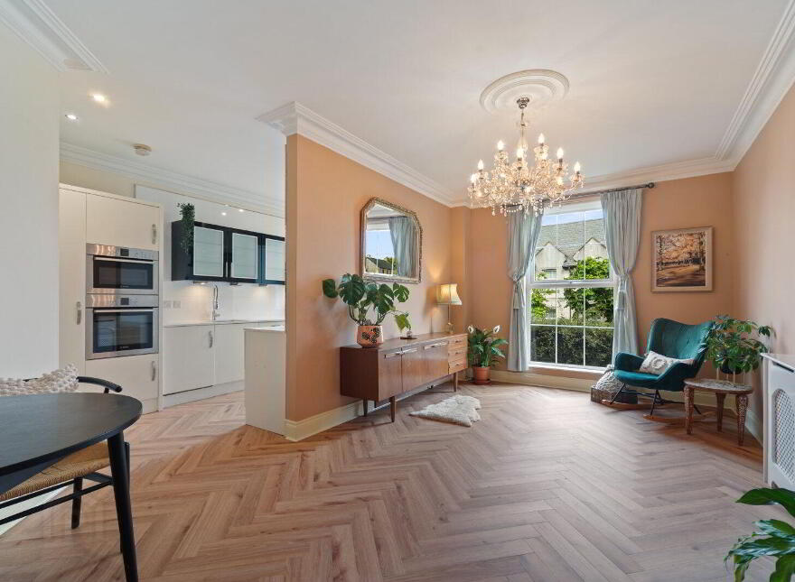 36 Lady Wallace Walk, Lisburn, BT28 3GY
