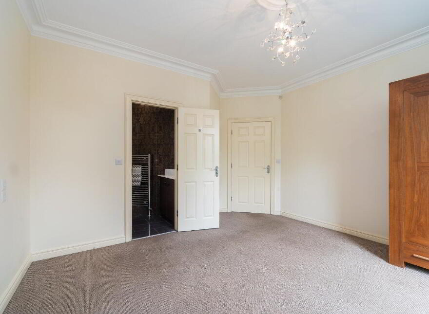 36 Lady Wallace Walk, Lisburn, BT28 3GY