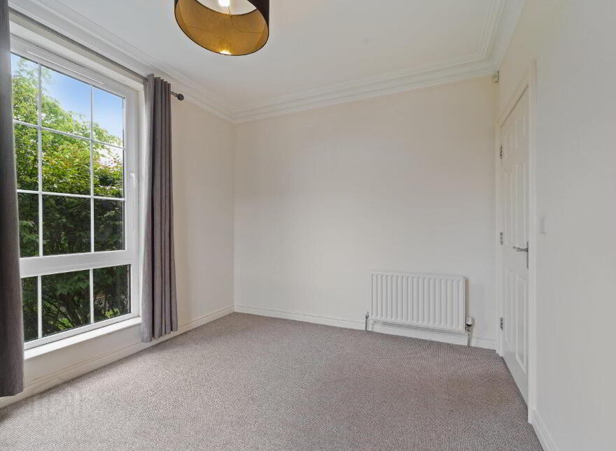 36 Lady Wallace Walk, Lisburn, BT28 3GY