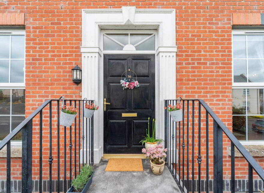 36 Lady Wallace Walk, Lisburn, BT28 3GY