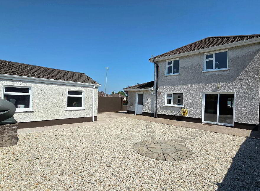 23 Rathdrum, Drumalee, H12R585