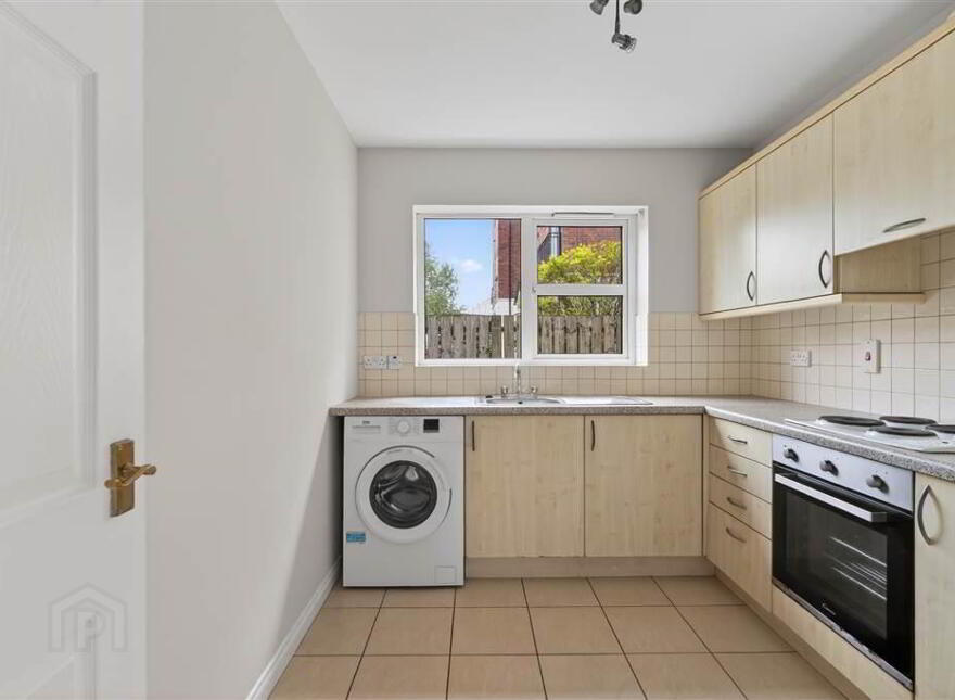 39 Ardenlee Crescent, Off Ravenhill Road, Belfast, BT6 8QN