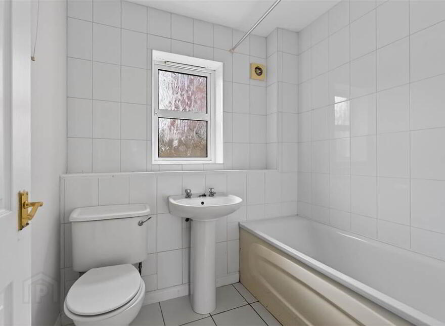 39 Ardenlee Crescent, Off Ravenhill Road, Belfast, BT6 8QN