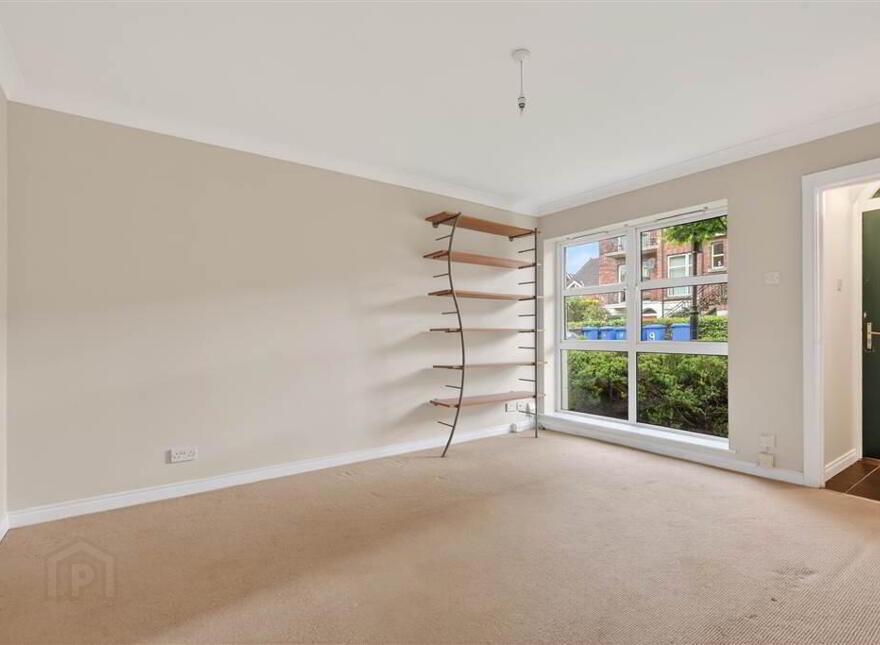 39 Ardenlee Crescent, Off Ravenhill Road, Belfast, BT6 8QN