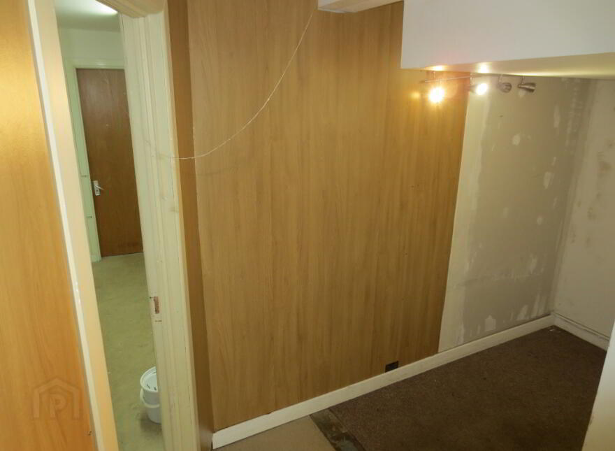 Great Location, 165 Ormeau Road, Queens Quarter, Belfast, BT7 1SQ