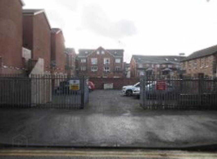 Great Location, 165 Ormeau Road, Queens Quarter, Belfast, BT7 1SQ