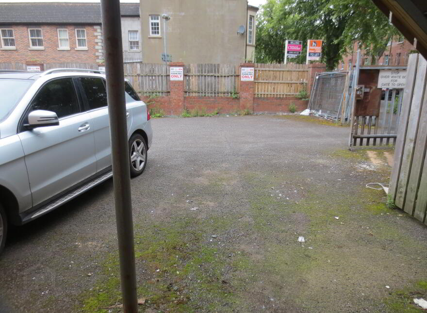 Great Location, 165 Ormeau Road, Queens Quarter, Belfast, BT7 1SQ