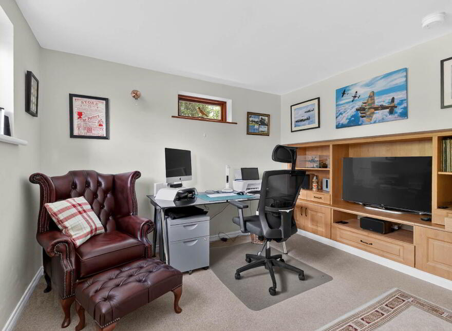 9 River Road, Lisburn, BT27 6TN
