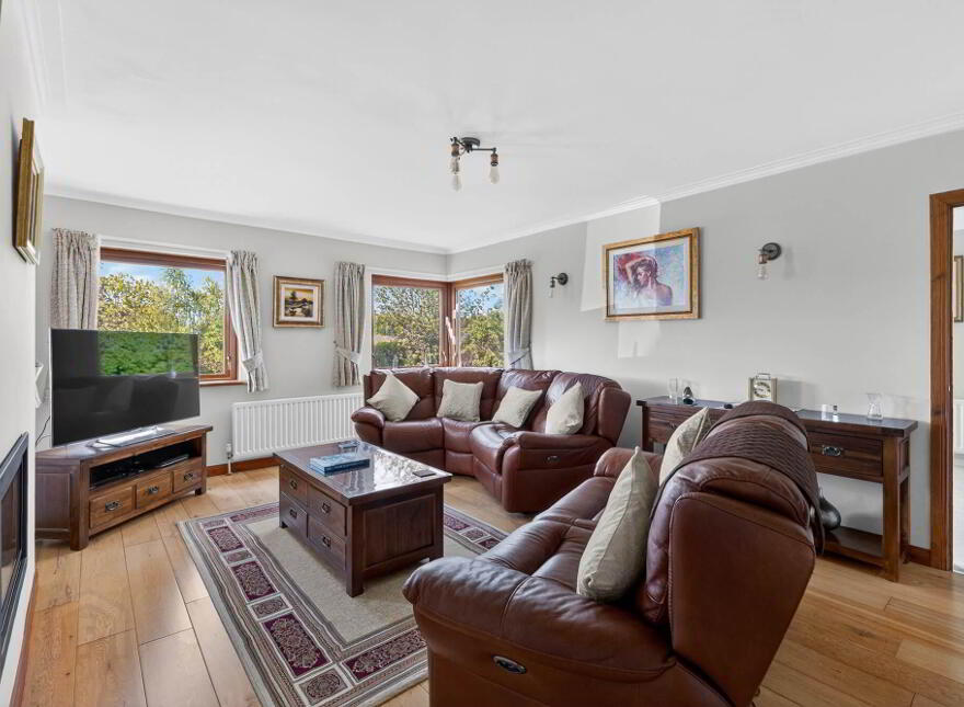9 River Road, Lisburn, BT27 6TN