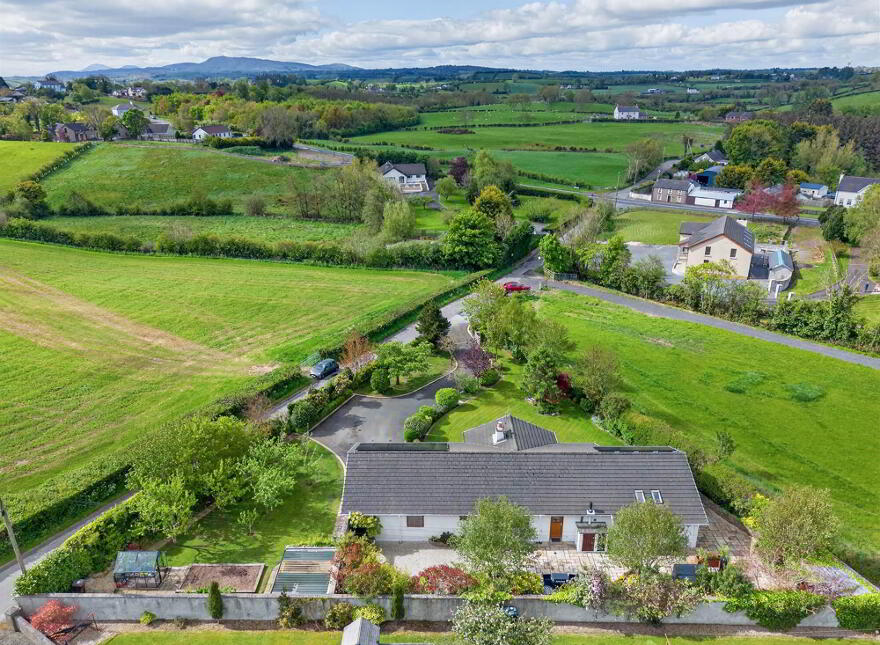 9 River Road, Lisburn, BT27 6TN