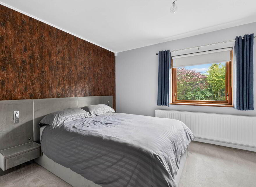 9 River Road, Lisburn, BT27 6TN