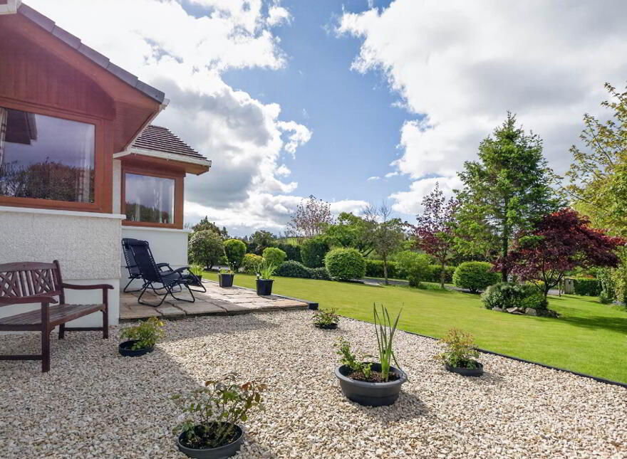 9 River Road, Lisburn, BT27 6TN