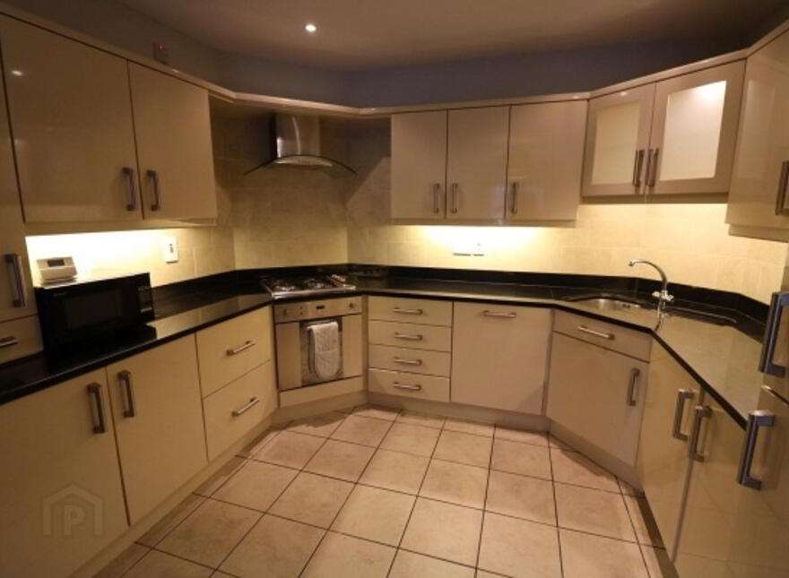 Apt 2 230 Malone Road, Belfast, BT9 5LQ
